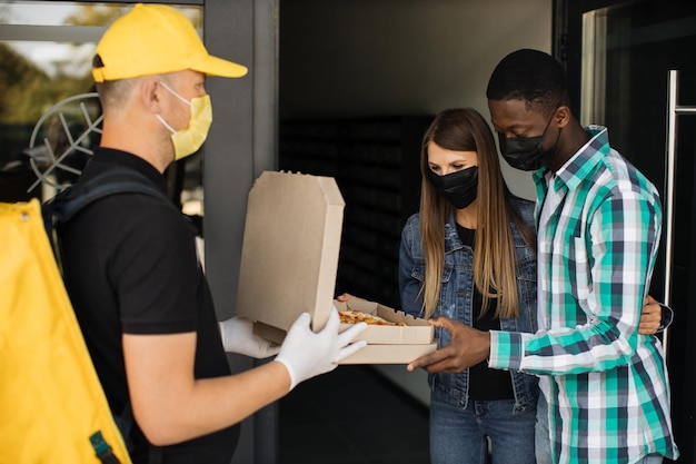 Tragic Incident in Texas: Pizza Deliveryman Shoots Customer - Understanding the Background